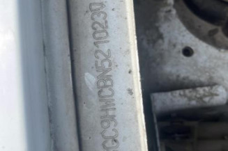 Poignee porte avant gauche PEUGEOT PARTNER 1