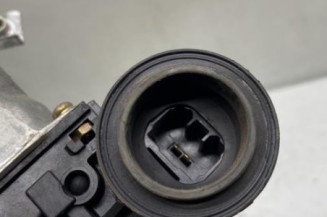 Leve vitre electrique avant gauche TOYOTA YARIS 1