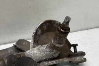 Moteur essuie glace avant TOYOTA YARIS 1