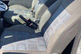 Serrure avant droit FORD FIESTA 5