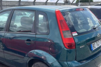 Face avant FORD FIESTA 5 Photo n°1