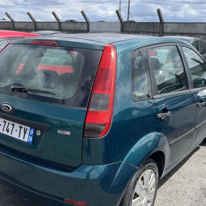 Face avant FORD FIESTA 5 Photo n°6