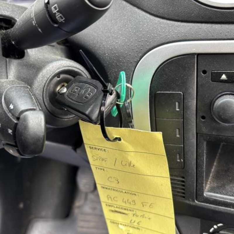 Moteur essuie glace arriere CITROEN C3 1 Photo n°7