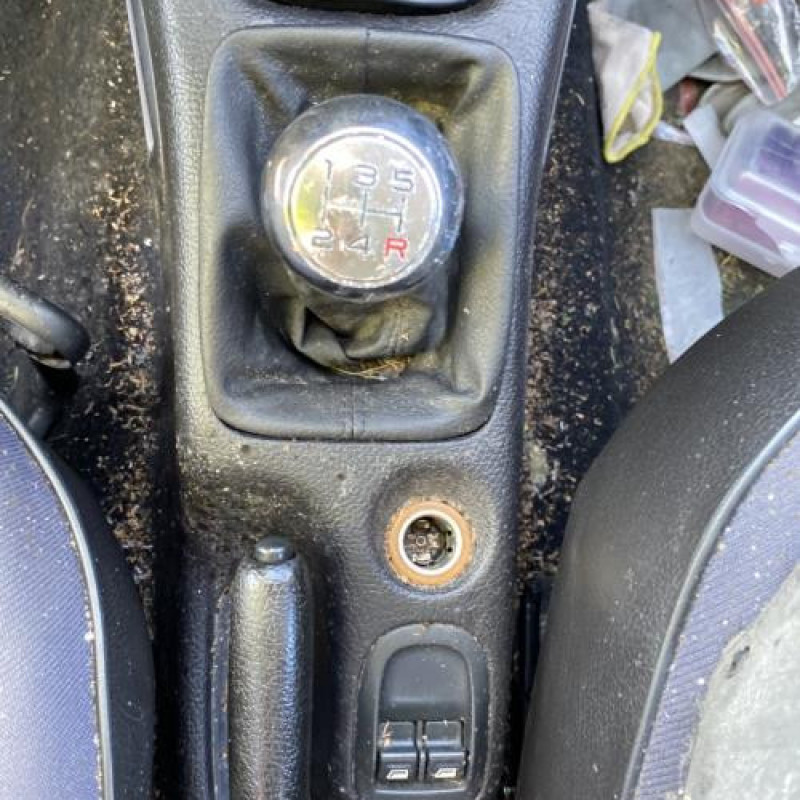 Boitier air bag PEUGEOT 206 Photo n°15