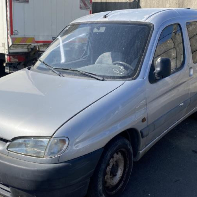 Feu arriere principal droit (feux) PEUGEOT PARTNER 1 Photo n°4