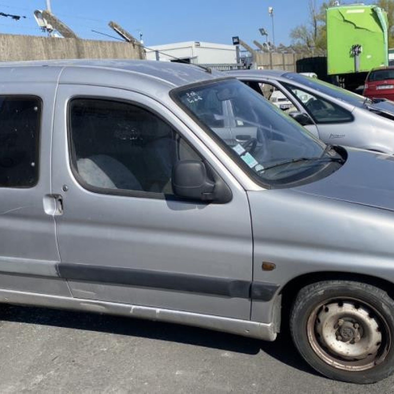 Moteur essuie glace avant PEUGEOT PARTNER 1 Photo n°12