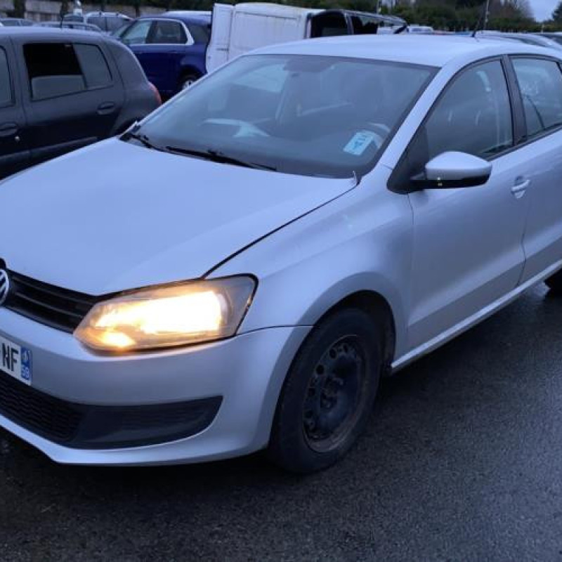 Actionneur verrou trappe d'essence VOLKSWAGEN POLO 5 Photo n°14