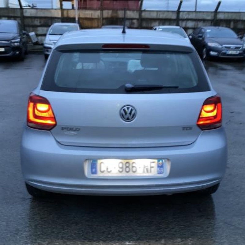 Actionneur verrou trappe d'essence VOLKSWAGEN POLO 5 Photo n°18