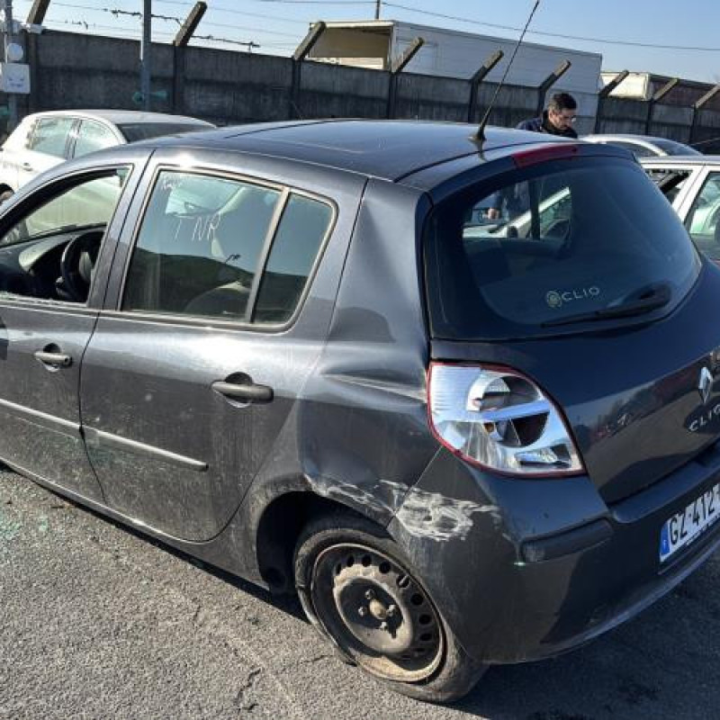 Feu arriere principal droit (feux) RENAULT CLIO 3 Photo n°7