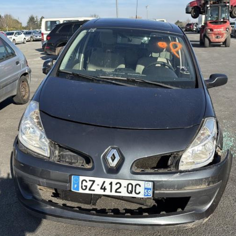 Feu arriere principal droit (feux) RENAULT CLIO 3 Photo n°11