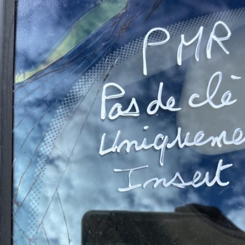 Poignee interieur avant gauche PEUGEOT 1007 Photo n°16