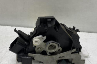 Serrure avant droit FORD MONDEO 2