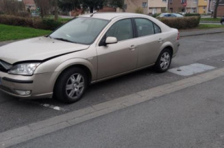 Serrure avant droit FORD MONDEO 2
