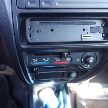 Arret de porte avant droit CITROEN SAXO
