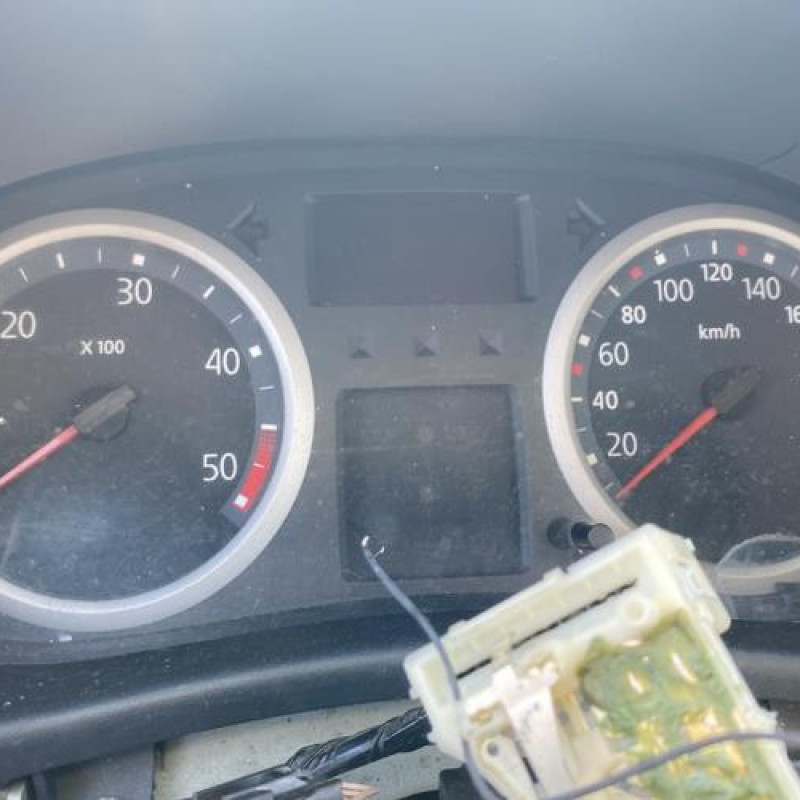 Poignee porte avant droit RENAULT CLIO 2 Photo n°17