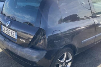 Poignee porte avant gauche RENAULT CLIO 2
