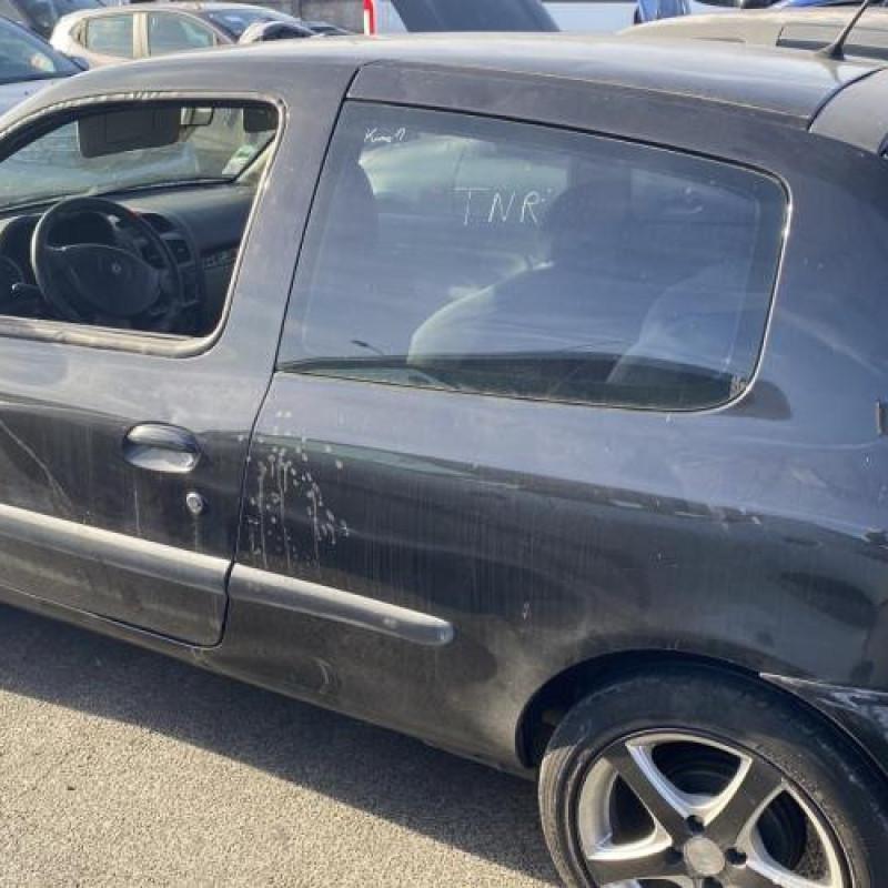 Poignee porte avant gauche RENAULT CLIO 2 Photo n°9