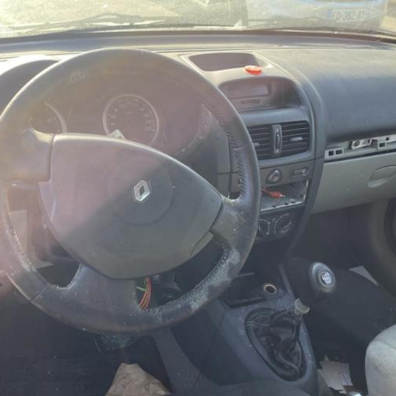 Poignee porte avant gauche RENAULT CLIO 2 Photo n°13