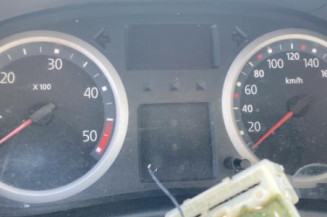 Poignee porte avant gauche RENAULT CLIO 2