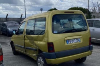 Feu arriere stop central CITROEN BERLINGO 1