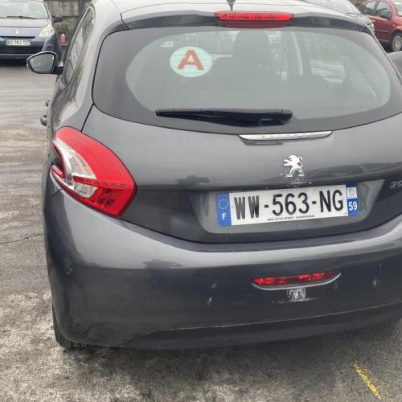 Feu arriere principal gauche (feux) PEUGEOT 208 1 Photo n°10
