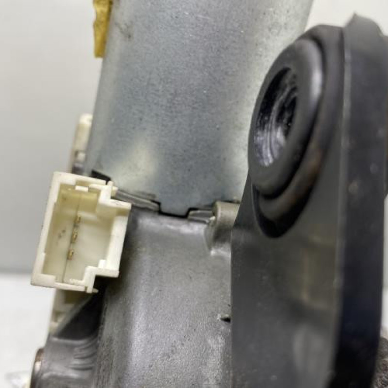 Moteur essuie glace arriere CITROEN C2 Photo n°4
