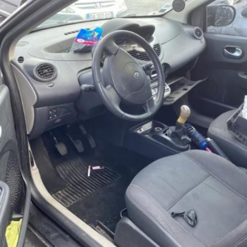 Ceinture avant gauche RENAULT TWINGO 2 Photo n°10