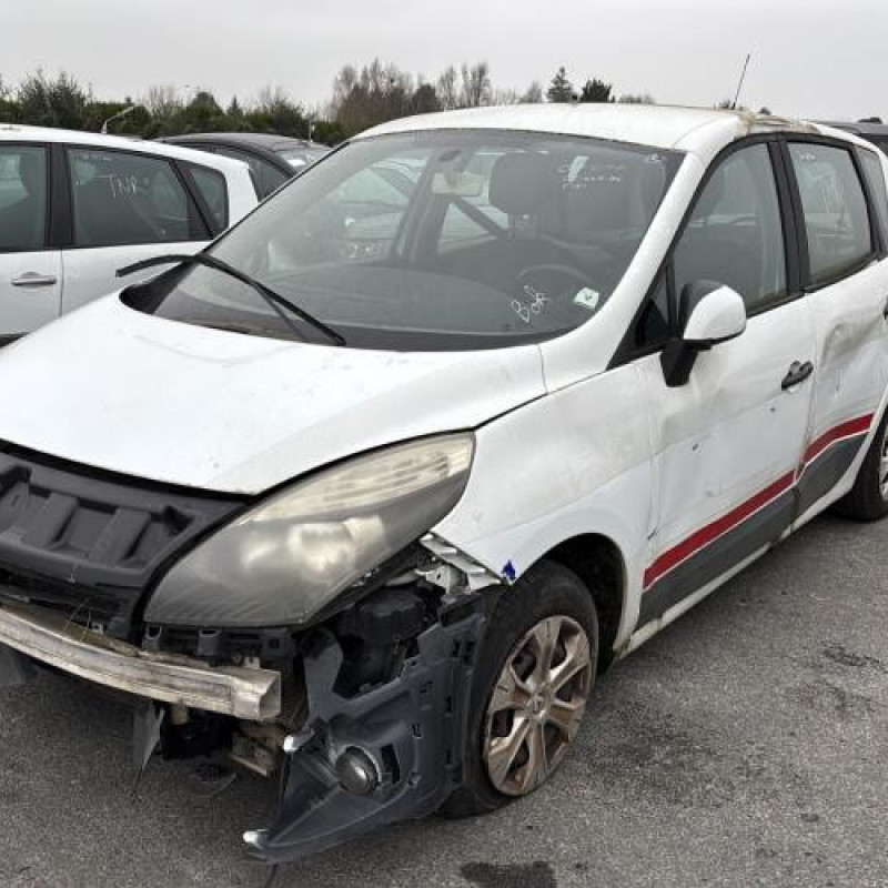 Feu arriere principal droit (feux) RENAULT SCENIC 3 Photo n°1