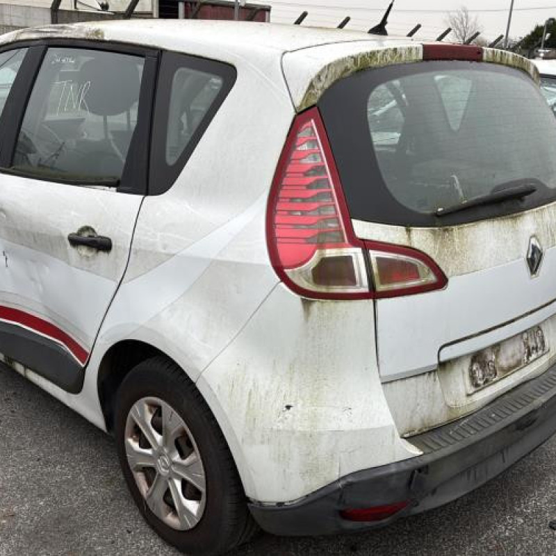 Feu arriere principal droit (feux) RENAULT SCENIC 3 Photo n°4