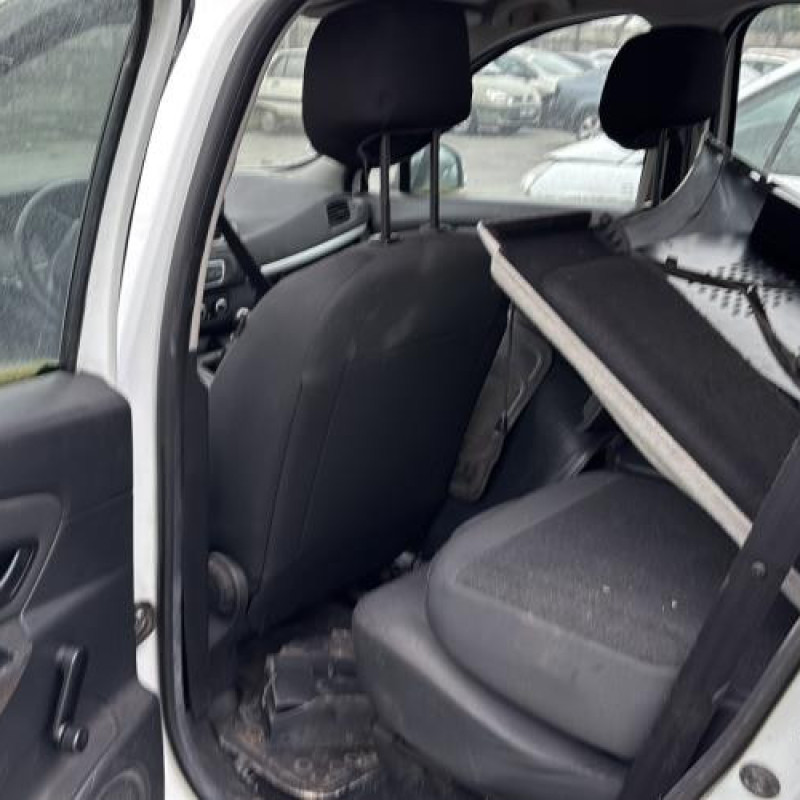 Feu arriere principal droit (feux) RENAULT SCENIC 3 Photo n°10