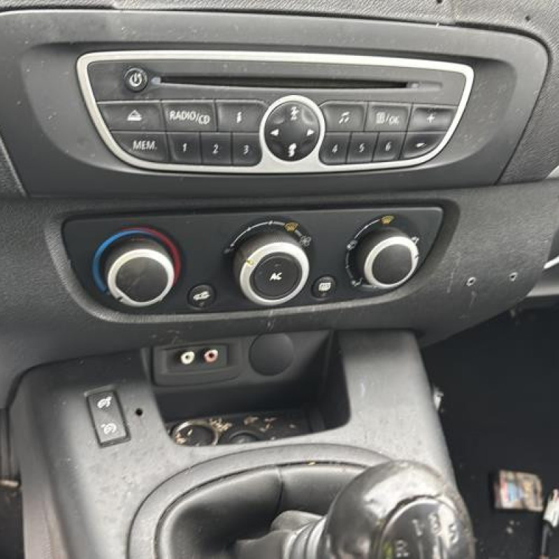 Feu arriere principal droit (feux) RENAULT SCENIC 3 Photo n°16