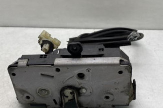 Serrure avant gauche OPEL CORSA D Photo n°1