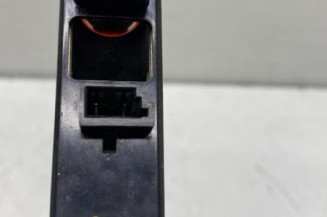 Feu arriere stop central PEUGEOT 106