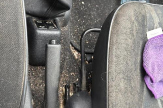 Feu arriere stop central PEUGEOT 106