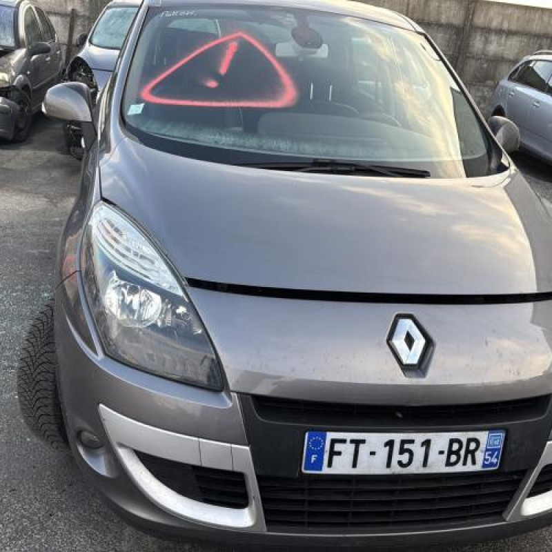 Feu arriere principal droit (feux) RENAULT SCENIC 3 Photo n°8