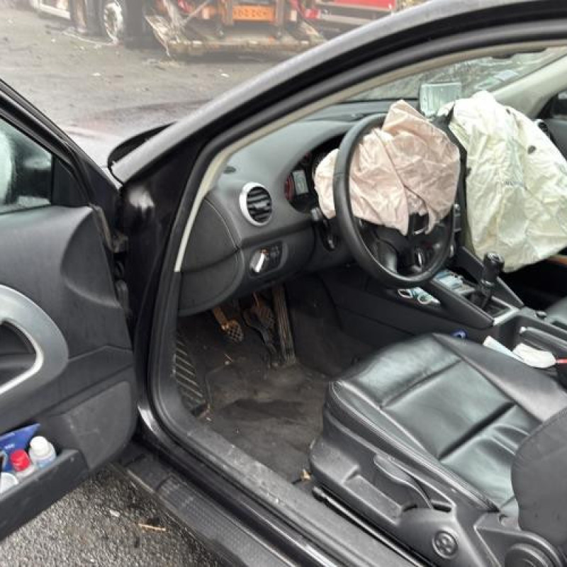 Renfort pare choc arriere (traverse) AUDI A3 2 Photo n°17