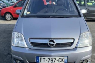 Anti brouillard arriere gauche OPEL MERIVA A