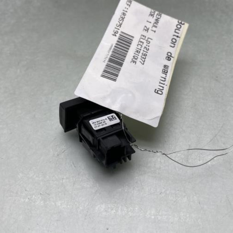 Bouton de warning RENAULT ZOE 1 Photo n°2