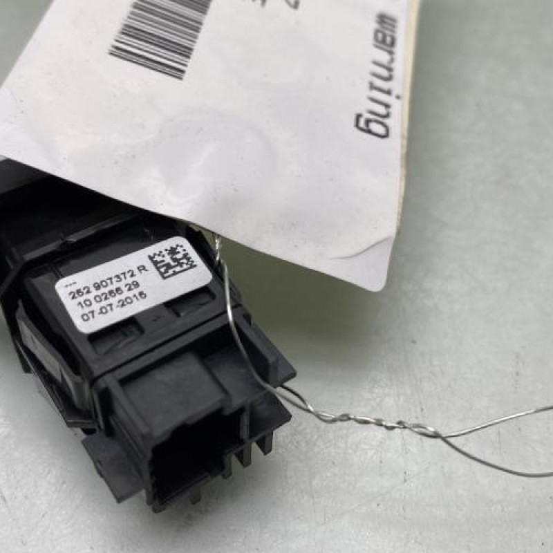 Bouton de warning RENAULT ZOE 1 Photo n°3