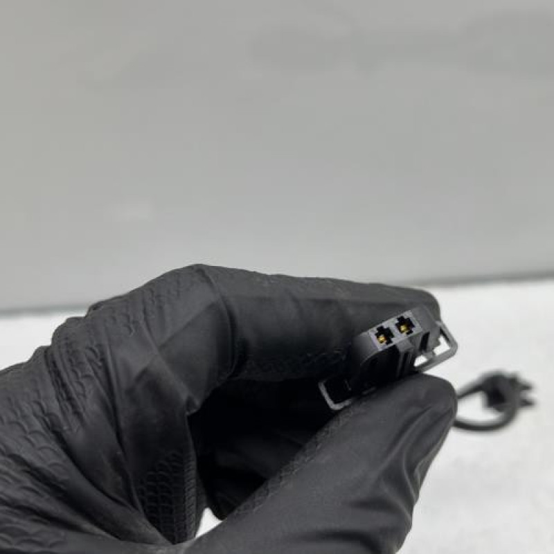Attache ceinture avant droit AUDI A4 3 Photo n°3