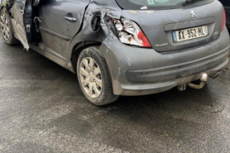 Pivot de moyeu avant gauche PEUGEOT 207