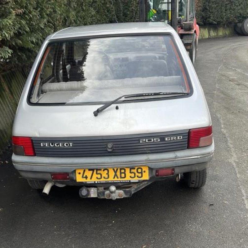Optique avant secondaire gauche (feux)(clignotant) PEUGEOT 205 Photo n°7