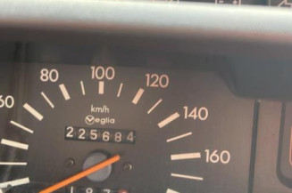 Optique avant secondaire gauche (feux)(clignotant) PEUGEOT 205