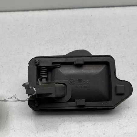 Poignee interieur arriere droit PEUGEOT 205