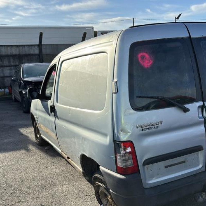 Moteur essuie glace avant PEUGEOT PARTNER 1 Photo n°9