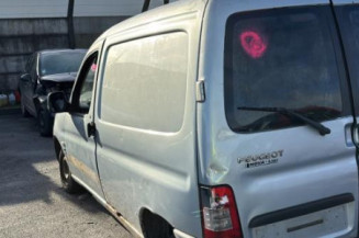 Serrure avant gauche PEUGEOT PARTNER 1