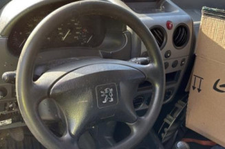 Serrure avant gauche PEUGEOT PARTNER 1