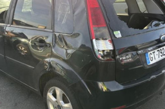 Optique avant principal gauche (feux)(phare) FORD FIESTA 5