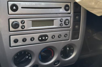 Optique avant principal gauche (feux)(phare) FORD FIESTA 5