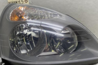 Optique avant principal droit (feux)(phare) RENAULT CLIO 2 CAMPUS Photo n°1